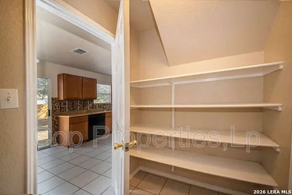 $1,795 | 518 Reba, Converse, TX 78109