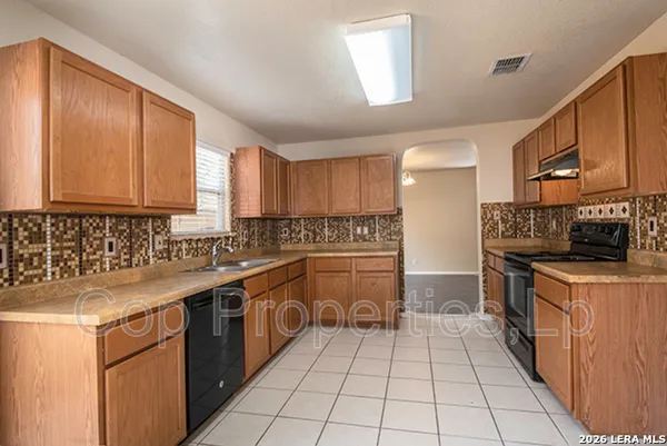 $1,795 | 518 Reba, Converse, TX 78109