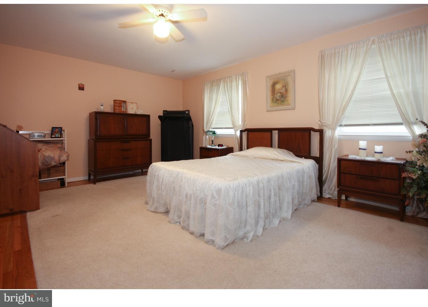 12631 Dunks Ferry Road Philadelphia, PA 19154 - Photo 12 of 20 Bedroom - Main