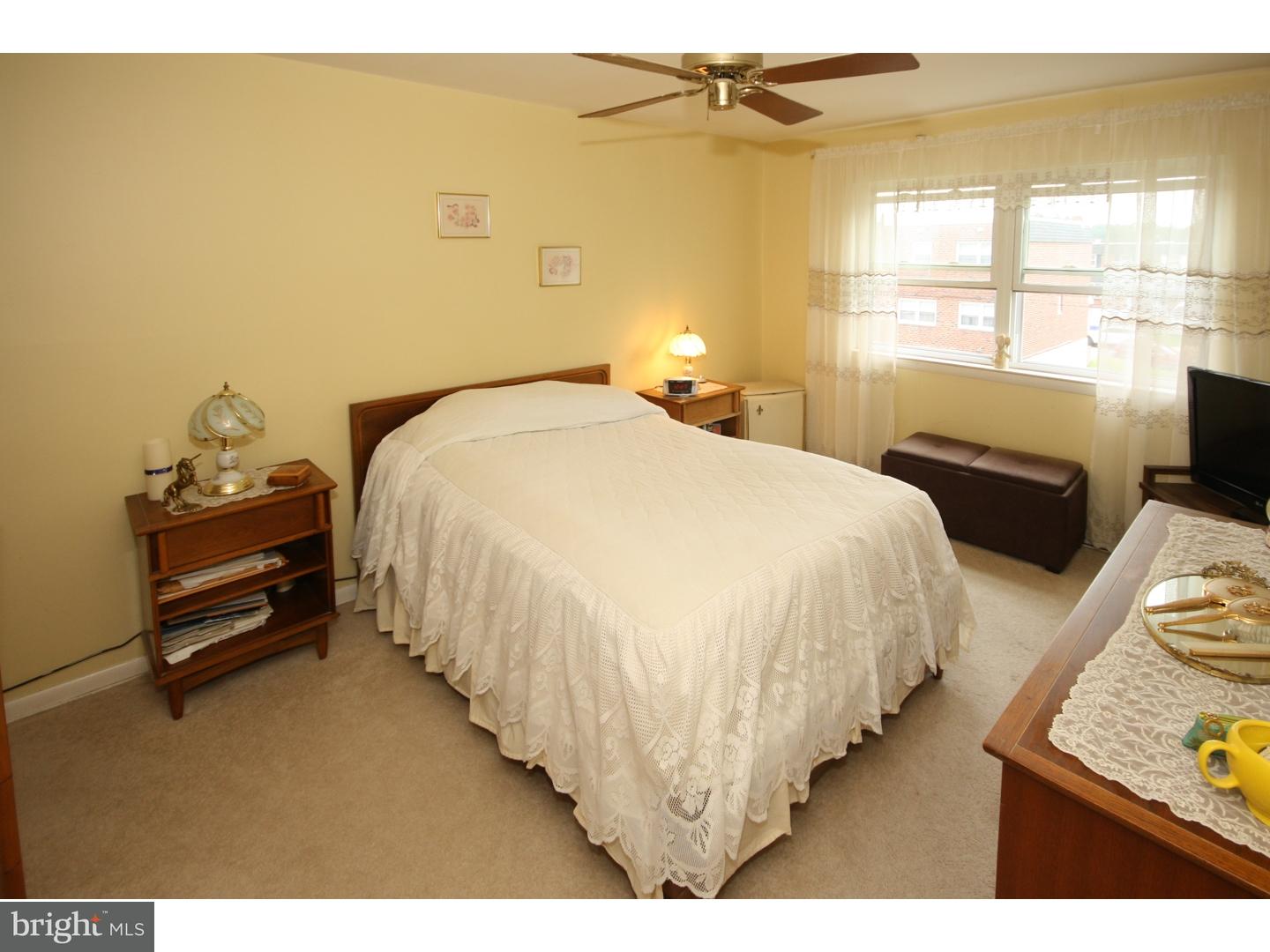 12631 Dunks Ferry Road Philadelphia, PA 19154 - Photo 13 of 20 Bedroom 2