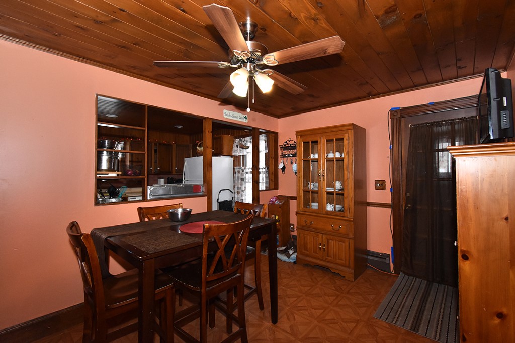 26 Benoit Street Coventry, RI 02816 - Photo 6 of 14 Gallery Image 6