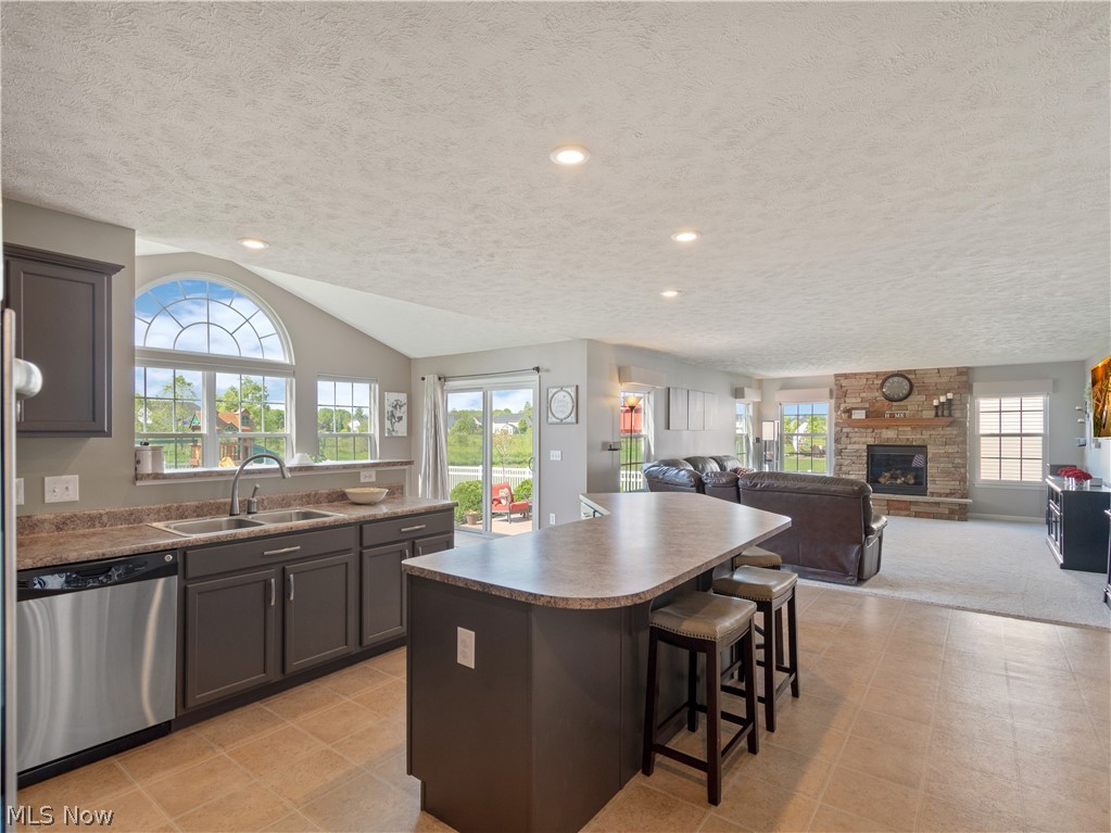 4460 Ridgestone Way Medina, OH 44256 - Photo 8 of 27 Gallery Image 8