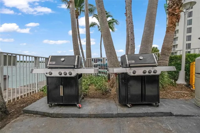 $2,650 | 10350 West Bay Harbor Drive, Unit 2L, Bay Harbor Islands, FL 33154