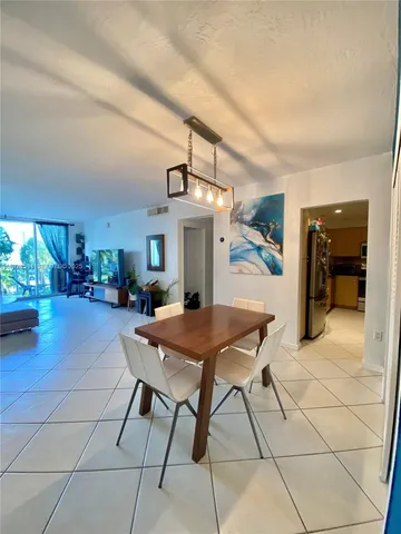 $2,650 | 10350 West Bay Harbor Drive, Unit 2L, Bay Harbor Islands, FL 33154