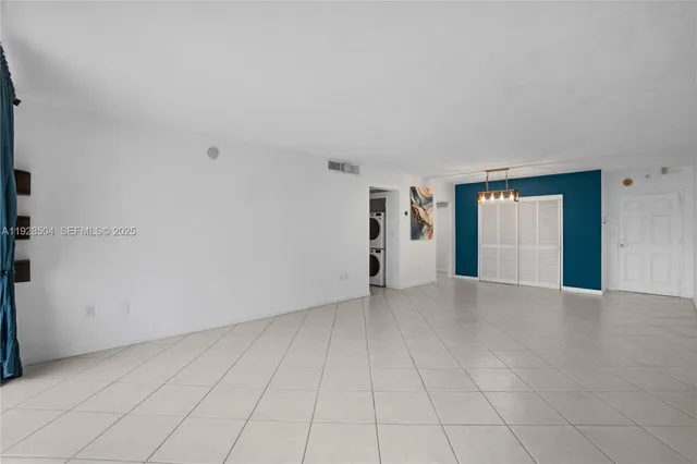 $2,650 | 10350 West Bay Harbor Drive, Unit 2L, Bay Harbor Islands, FL 33154