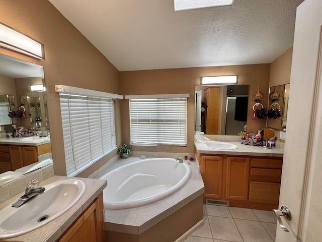 2900 Fairview Road, Unit 4 Hollister, CA 95023 - Photo 13 of 15 Gallery Image 13
