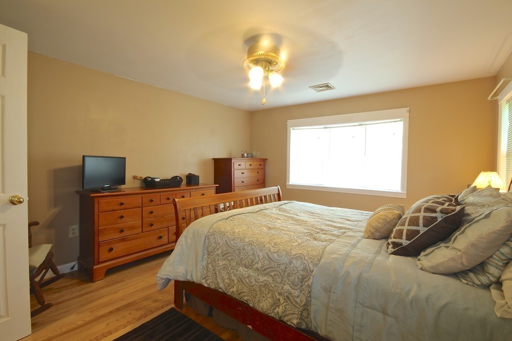 75 Overlook Road Weymouth, MA 02189 - Photo 12 of 17 Gallery Image 12
