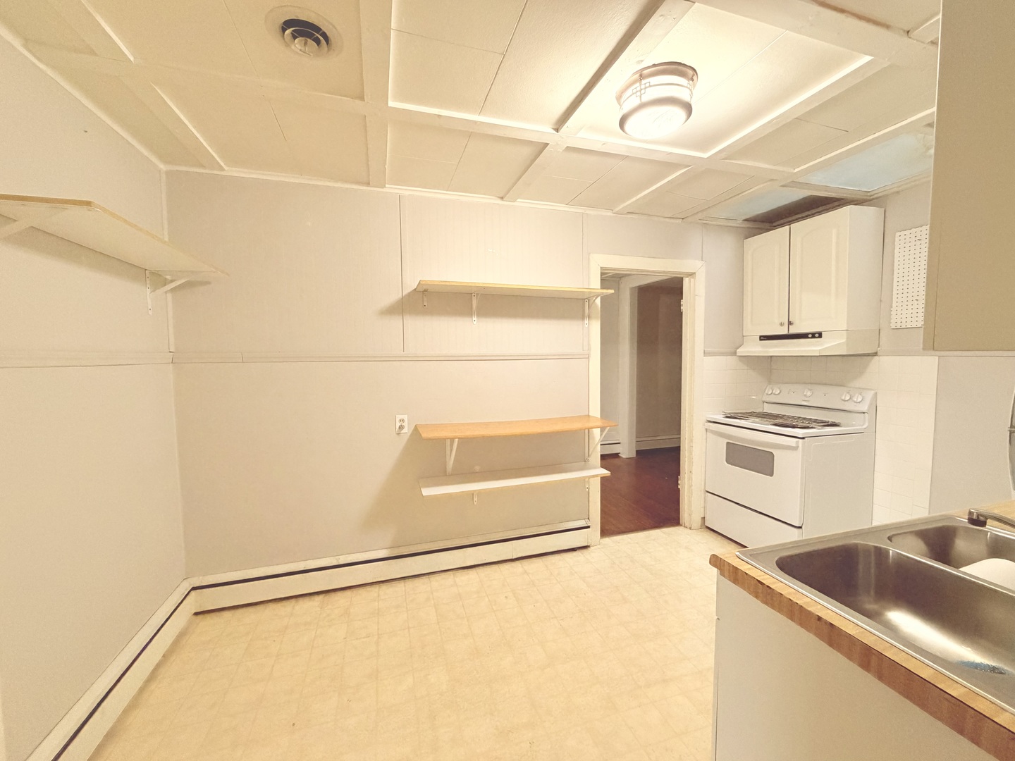 134 West State Street, Unit 3 Sycamore, IL 60178 - Photo 3 of 14