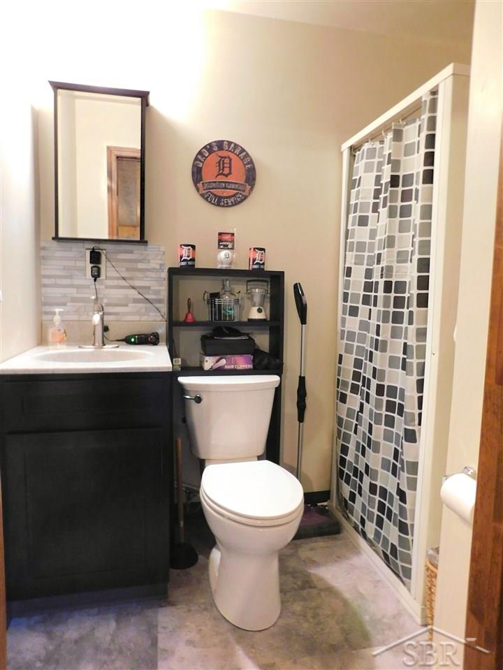 18850 Frost Road Hemlock, MI 48626 - Photo 20 of 30