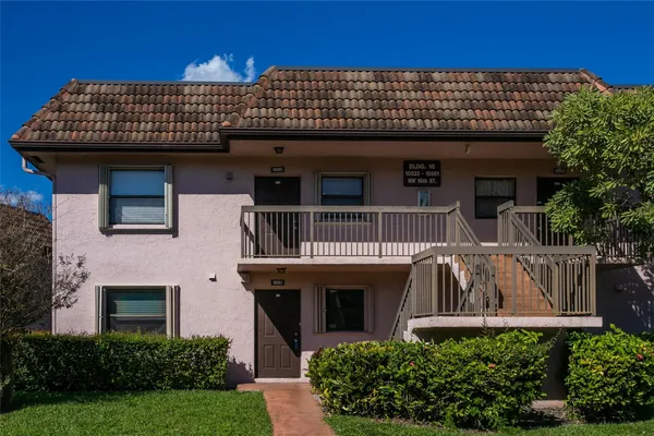 $2,100 | 10557 Northwest 10th Street, Unit 101, Pembroke Pines, FL 33026