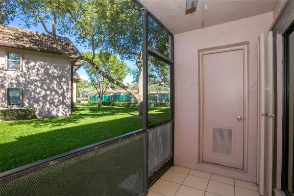 $2,100 | 10557 Northwest 10th Street, Unit 101, Pembroke Pines, FL 33026