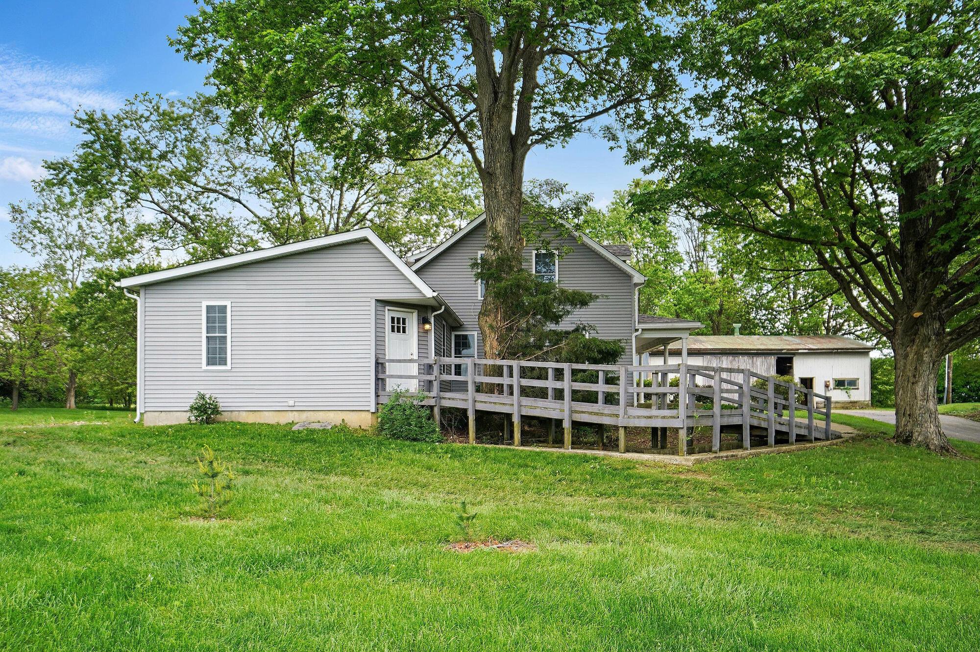 9820 Heimberger Road Northwest Baltimore, OH 43105 - Photo 64 of 81 Side View - 9820 Heimberger Road NW, Baltimore, OH 43105