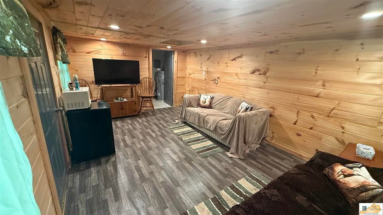 4895 Elkhorn Road Knifley, KY 42753 - Photo 12 of 19 Gallery Image 12