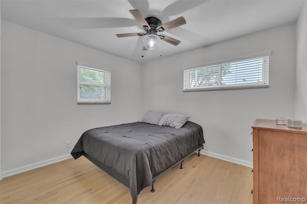 765 Vernier Road Grosse Pointe Woods, MI 48236 - Photo 25 of 49