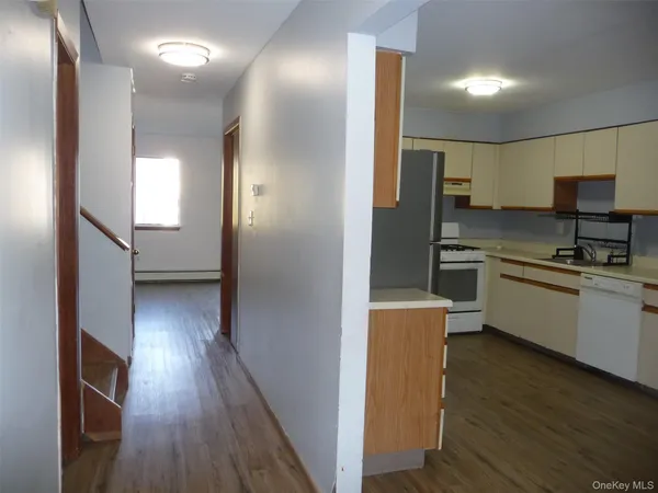 $2,500 | 39 Cedar Court, Middletown, NY 10940