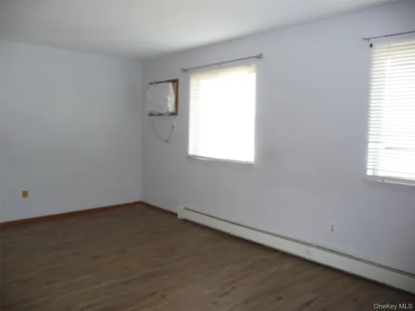 $2,500 | 39 Cedar Court, Middletown, NY 10940