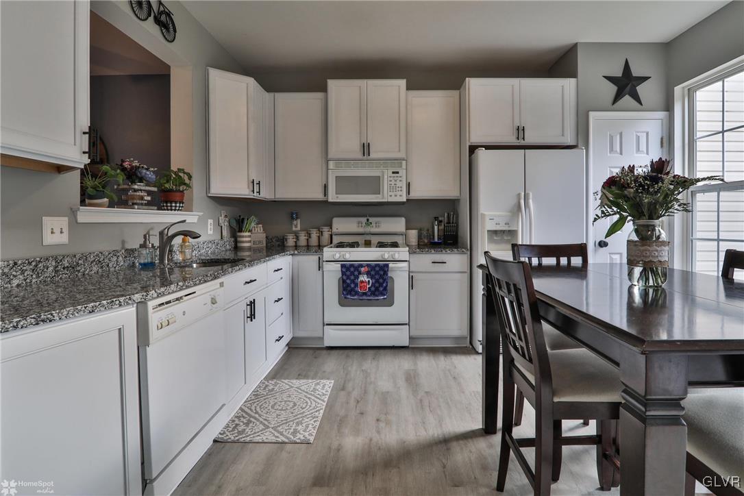 5170 Spring Ridge Drive East Lower Macungie Township, PA 18062 - Photo 17 of 44