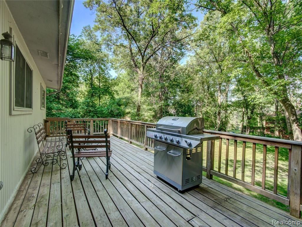 5745 Cobb Creek Road Rochester, MI 48306 - Photo 19 of 44 DSC03565_6_7_8_9.jpg