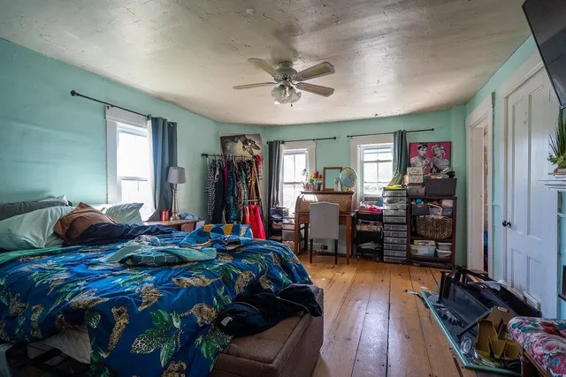 $899,900 | 147 Middle Road, Deerfield, NH 03037