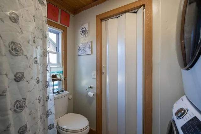 $899,900 | 147 Middle Road, Deerfield, NH 03037