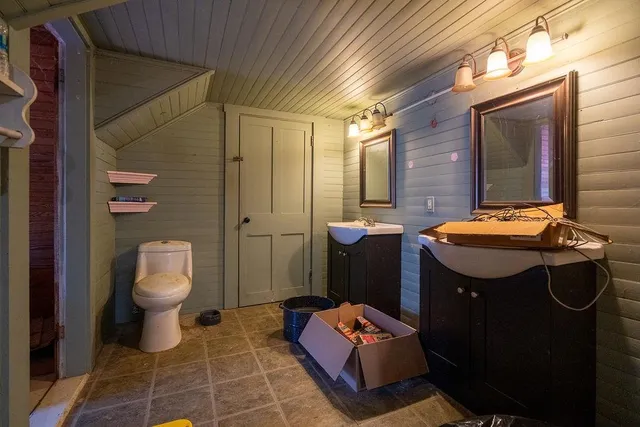 $899,900 | 147 Middle Road, Deerfield, NH 03037