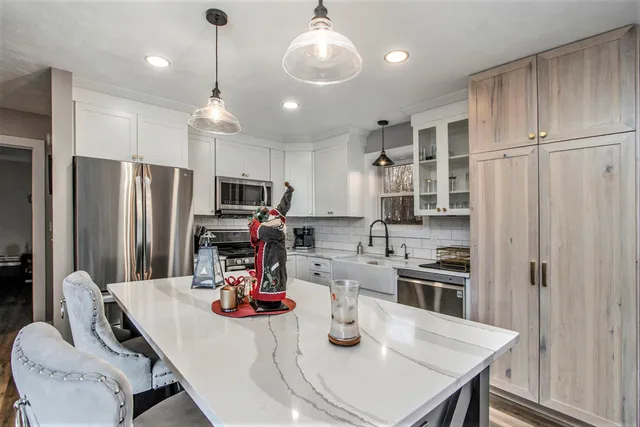 $519,900 | 5020 Roundtree Drive, Middleville, MI 49333