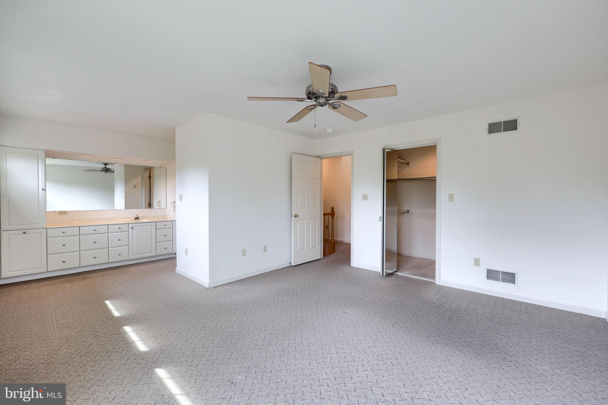 1817 Spring Ridge Lane Lancaster, PA 17603 - Photo 18 of 41 Gallery Image 18
