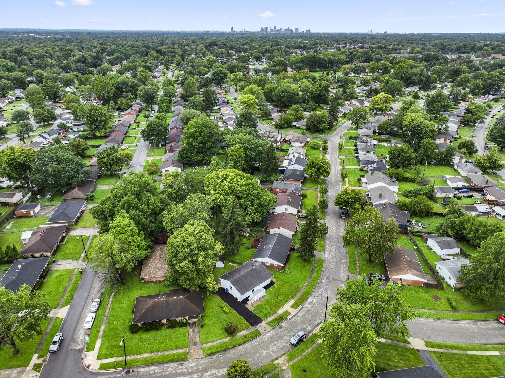 1623 Cunard Road Columbus, OH 43227 - Photo 68 of 72 68-web-or-mls-DJI_0828