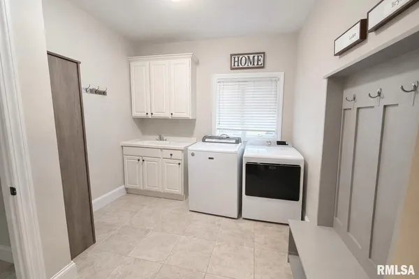 $814,900 | 3511 West Upper Creek Court, Dunlap, IL 61525