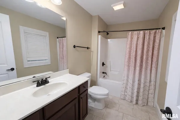 $814,900 | 3511 West Upper Creek Court, Dunlap, IL 61525