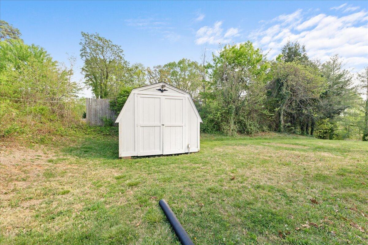 59 Silverbirch Drive Blue Ridge, VA 24064 - Photo 34 of 35 34-59 Silverbirch Dr-34
