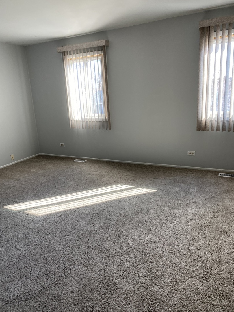 152 Oakhurst Road Matteson, IL 60443 - Photo 8 of 21