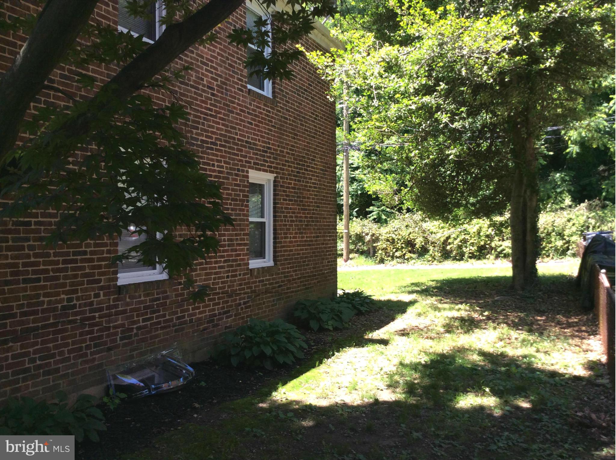 4530 Pen Lucy Road Baltimore, MD 21229 - Photo 2 of 26 Exterior (General)
