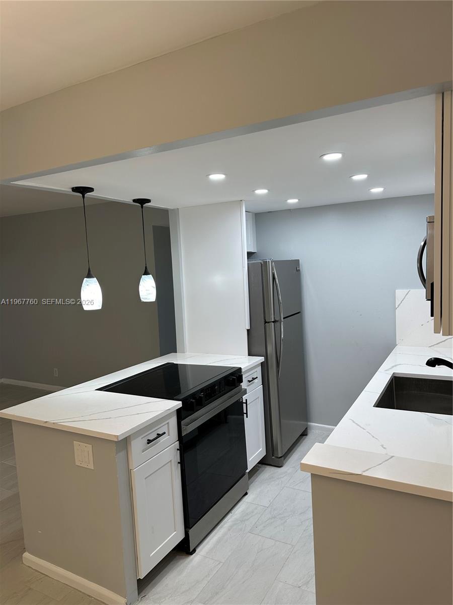 4067 Ainslie Drive, Unit 4067 Boca Raton, FL 33434 - Photo 2 of 27