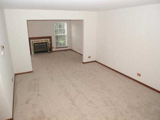 1232 Coldspring Road, Unit 1232 Elgin, IL 60120 - Photo 3 of 15