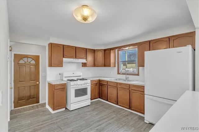 $265,000 | 57 Karen Lane, Cheektowaga, NY 14043