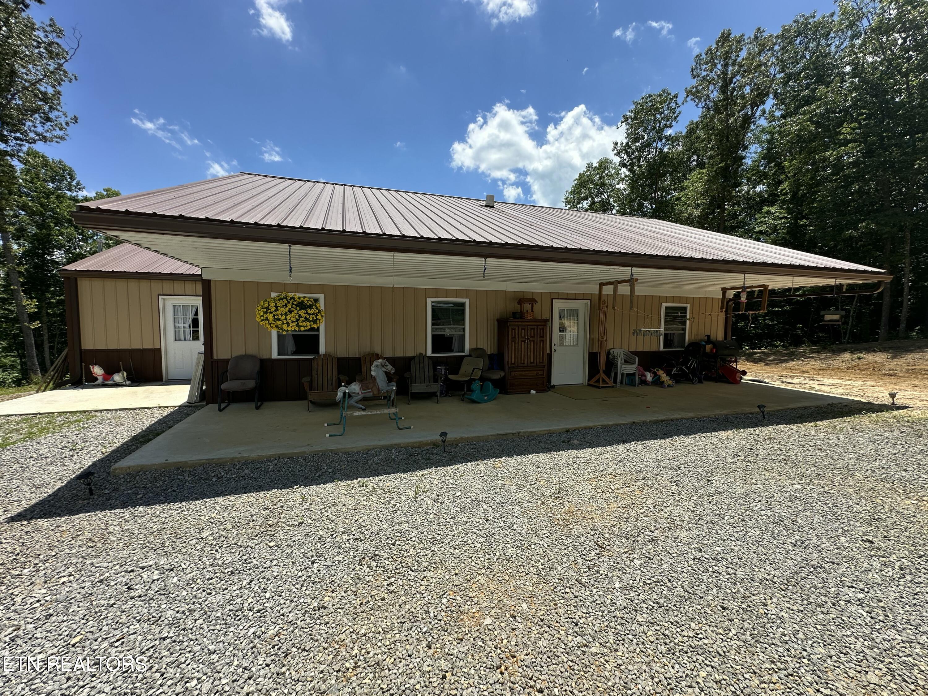 1561 Coon Hollow Road Deer Lodge, TN 37726 - Photo 2 of 48 IMG_2141