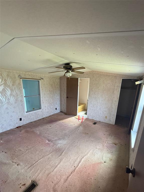 104 Lilly Street Kosse, TX 76653 - Photo 15 of 15 a view of a garage