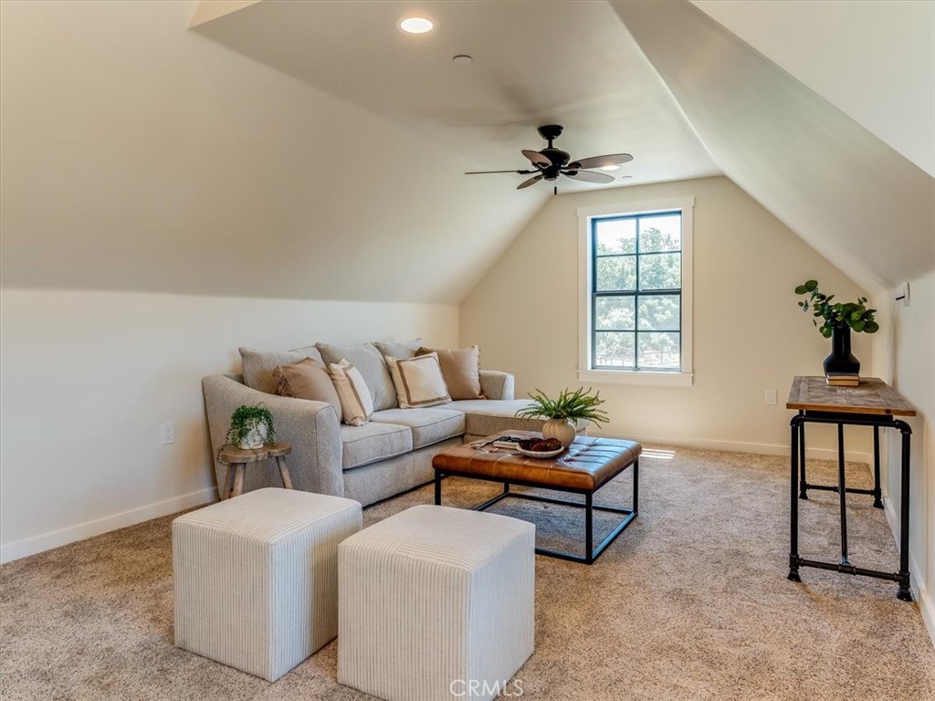 8970 San Marcos Road Atascadero, CA 93422 - Photo 30 of 50 Upstairs space