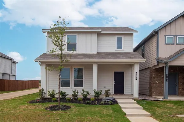 $2,100 | 3101 Strawberry Farm Lane, Fort Worth, TX 76140