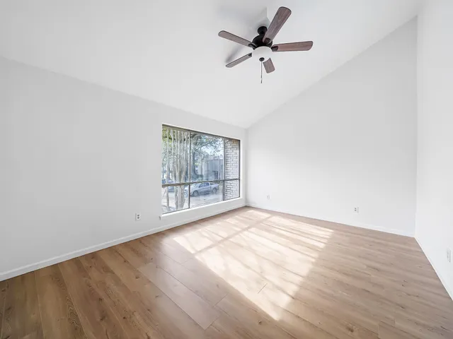 $2,100 | 2139 Lake Village Drive, Houston, TX 77339