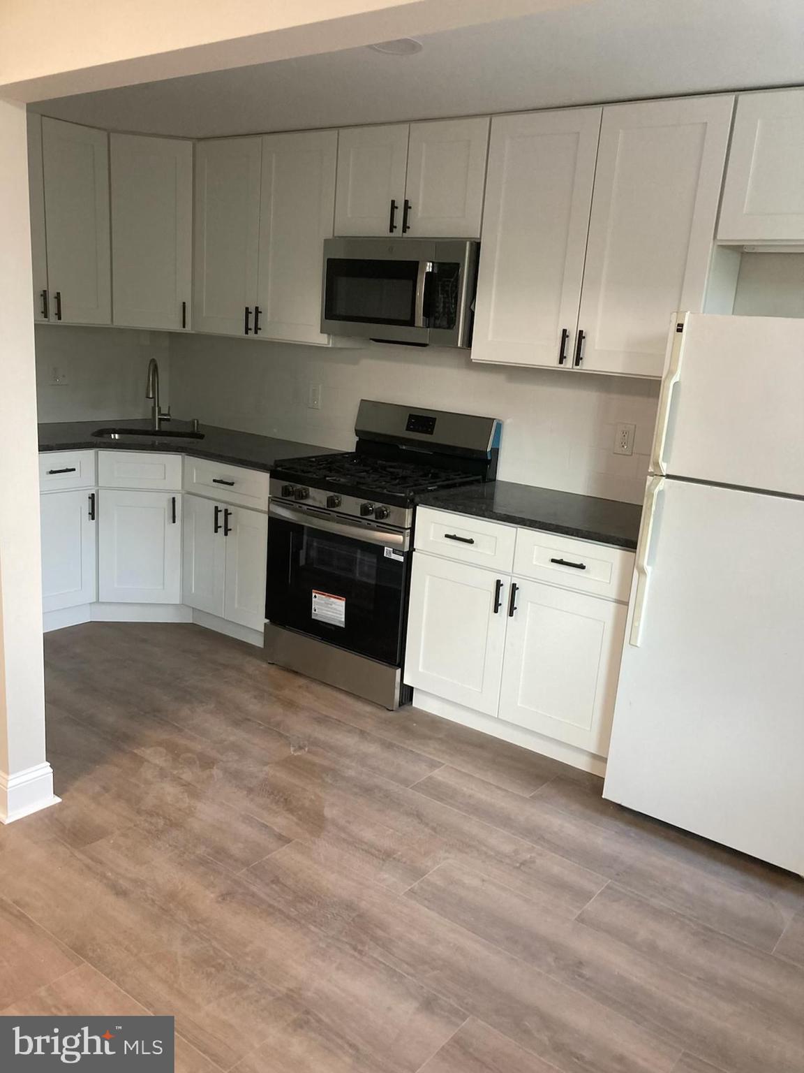 5240 Fairhaven Road Clifton Heights, PA 19018 - Photo 2 of 14 Kitchen