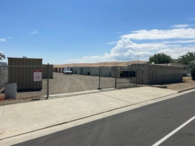 $1,500,000 | 1075 West Elm Avenue, Coalinga, CA 93210