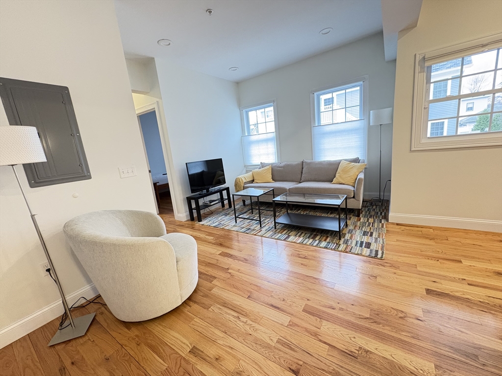 5 Pomeroy Terrace, Unit 2 Northampton, MA 01060 - Photo 9 of 18