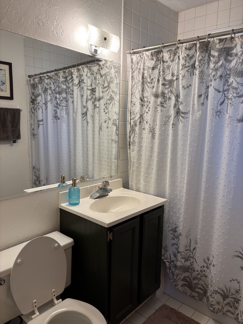 649 East Rockland Road Libertyville, IL 60048 - Photo 12 of 14