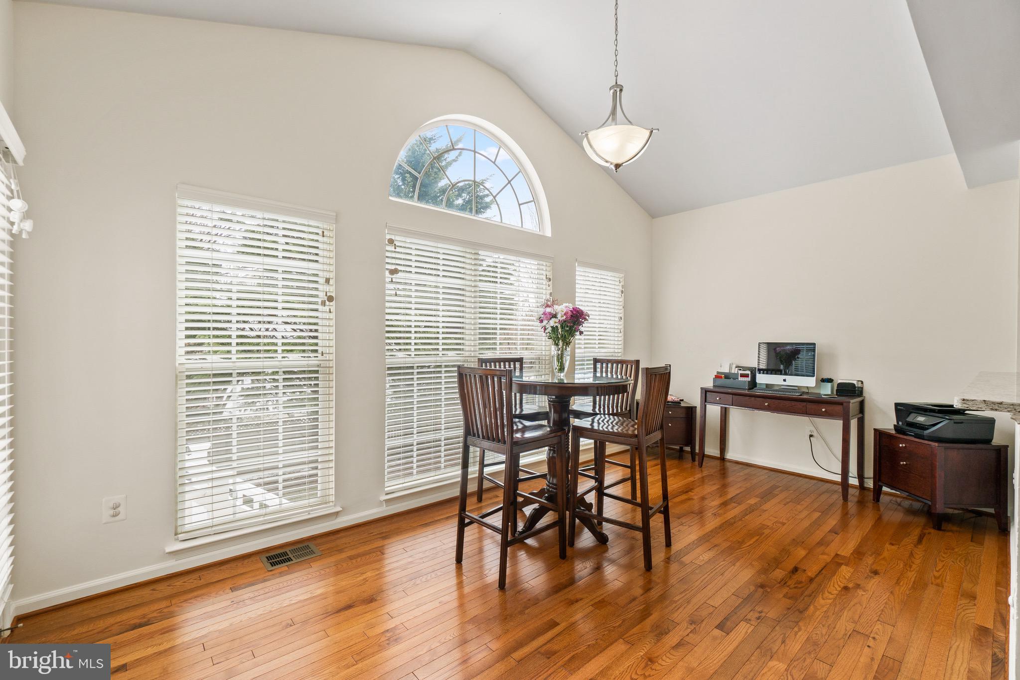 25311 Ridge Road Damascus, MD 20872 - Photo 11 of 37