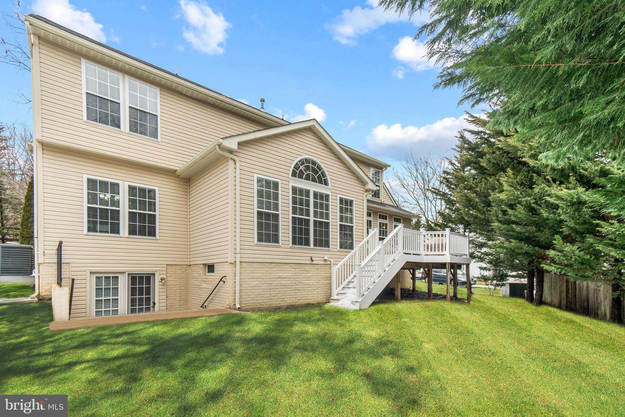 25311 Ridge Road Damascus, MD 20872 - Photo 3 of 37