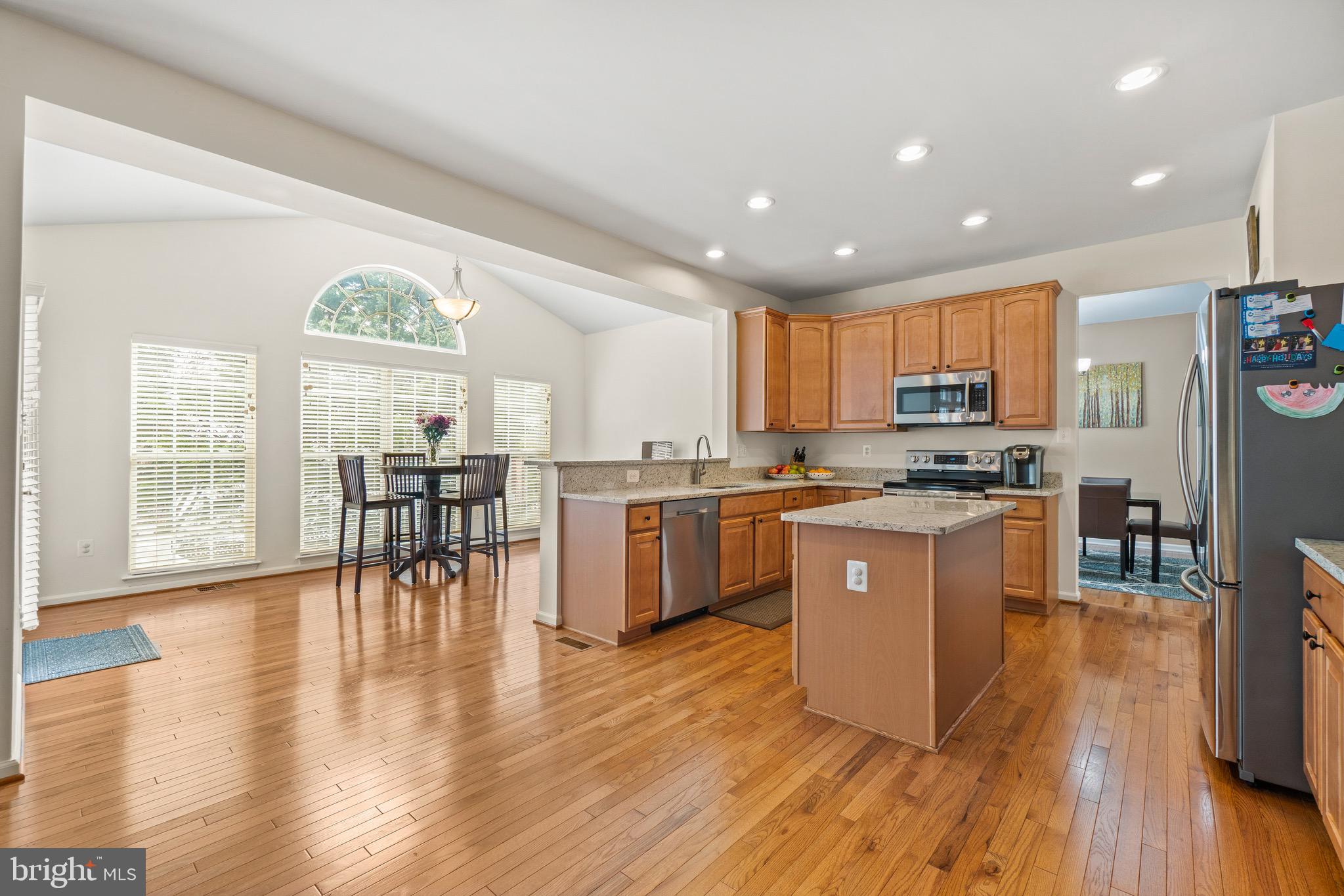 25311 Ridge Road Damascus, MD 20872 - Photo 7 of 37