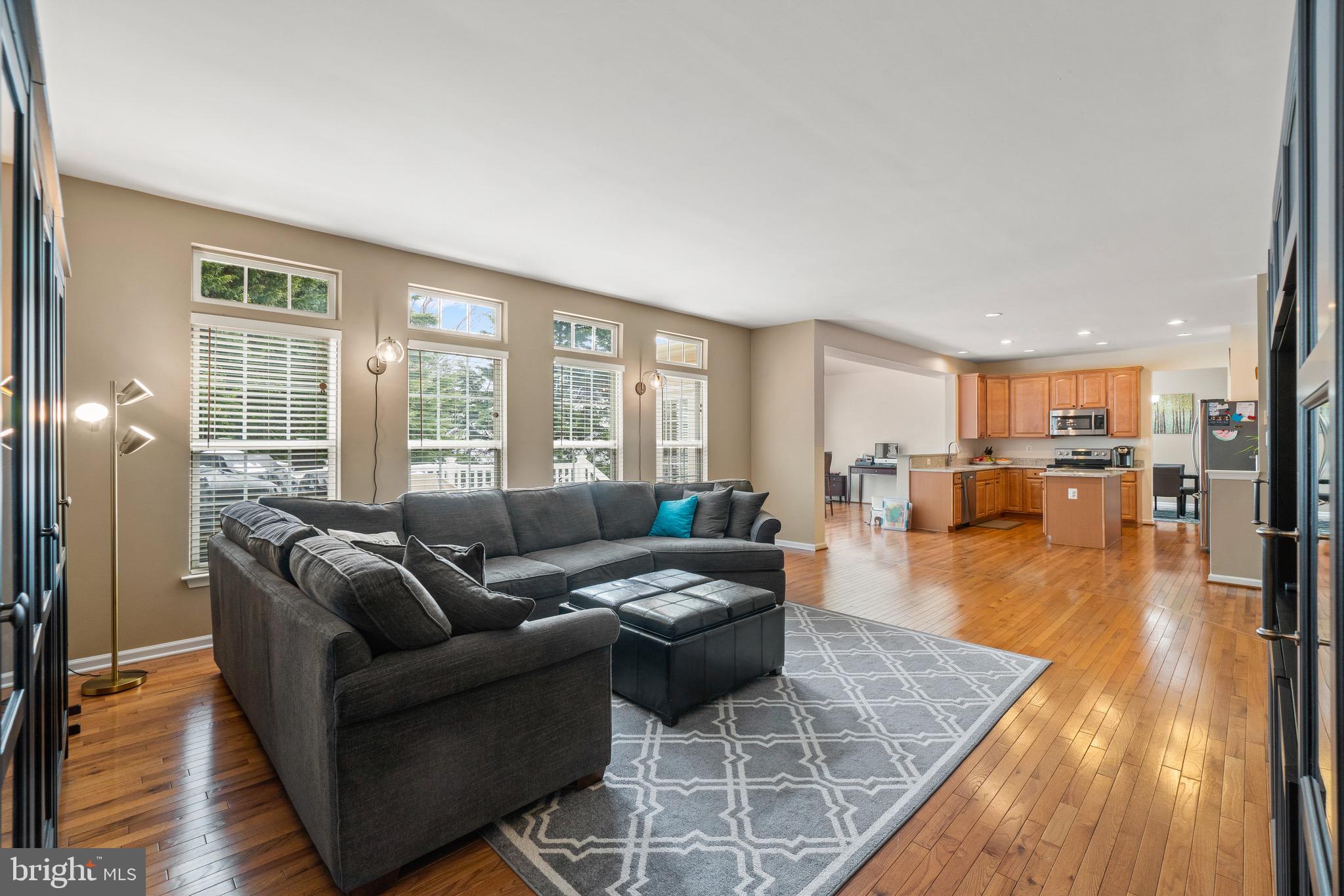 25311 Ridge Road Damascus, MD 20872 - Photo 9 of 37