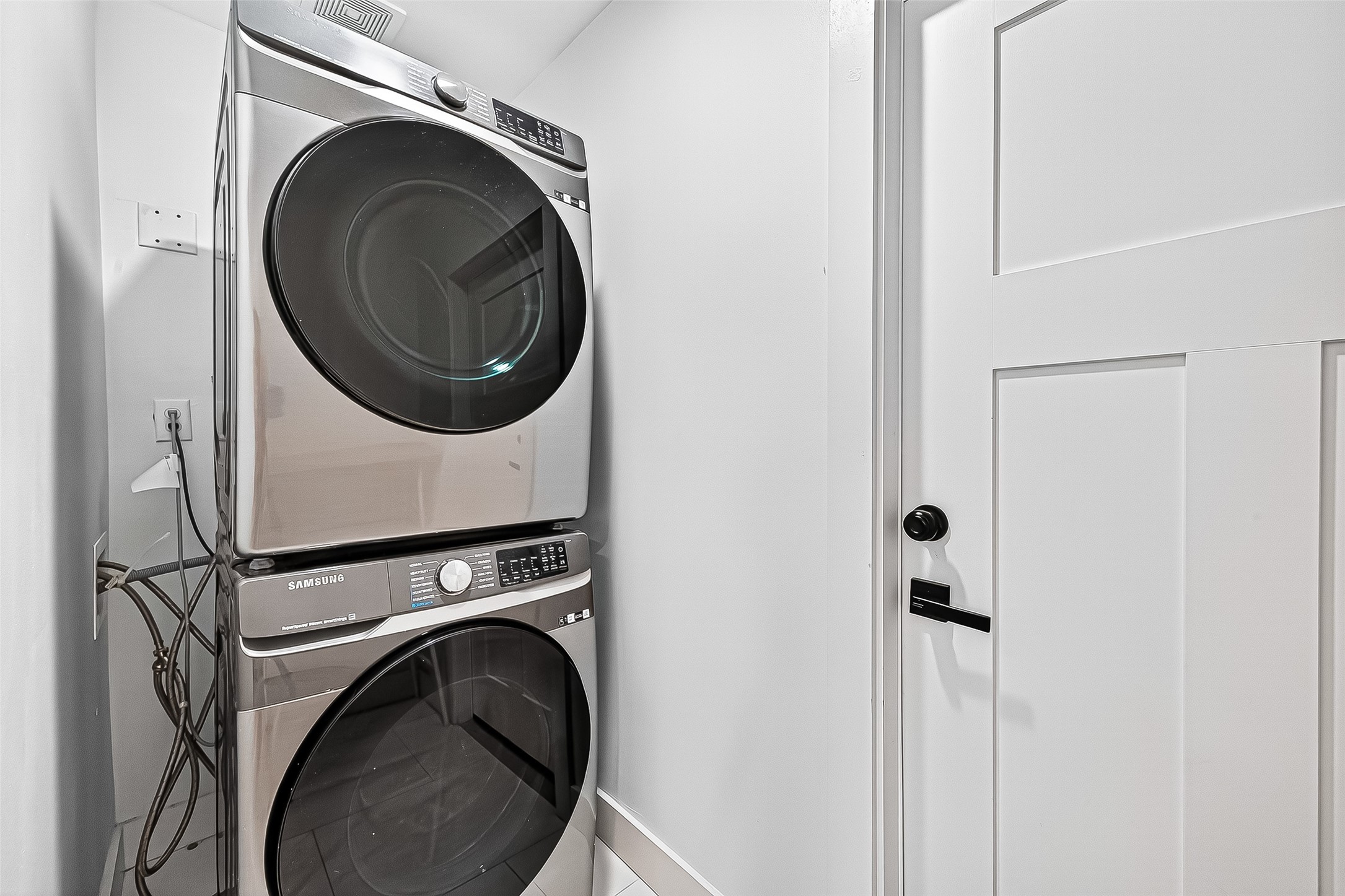 5121 Locust Street Bellaire, TX 77401 - Photo 25 of 43